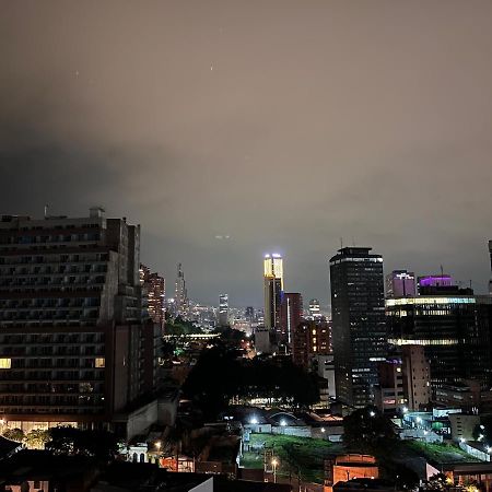 Penthouse con vista a los cerros. Bogotá Exterior foto