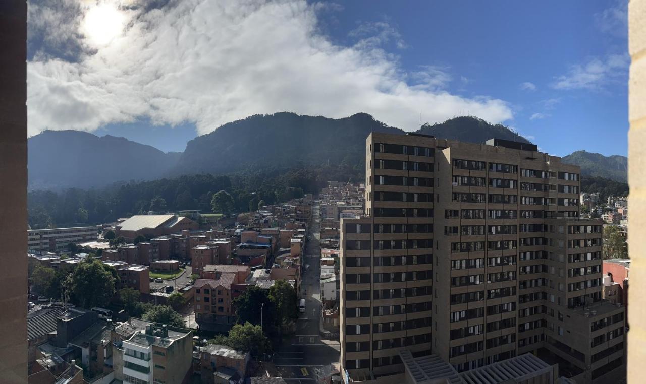 Penthouse con vista a los cerros. Bogotá Exterior foto